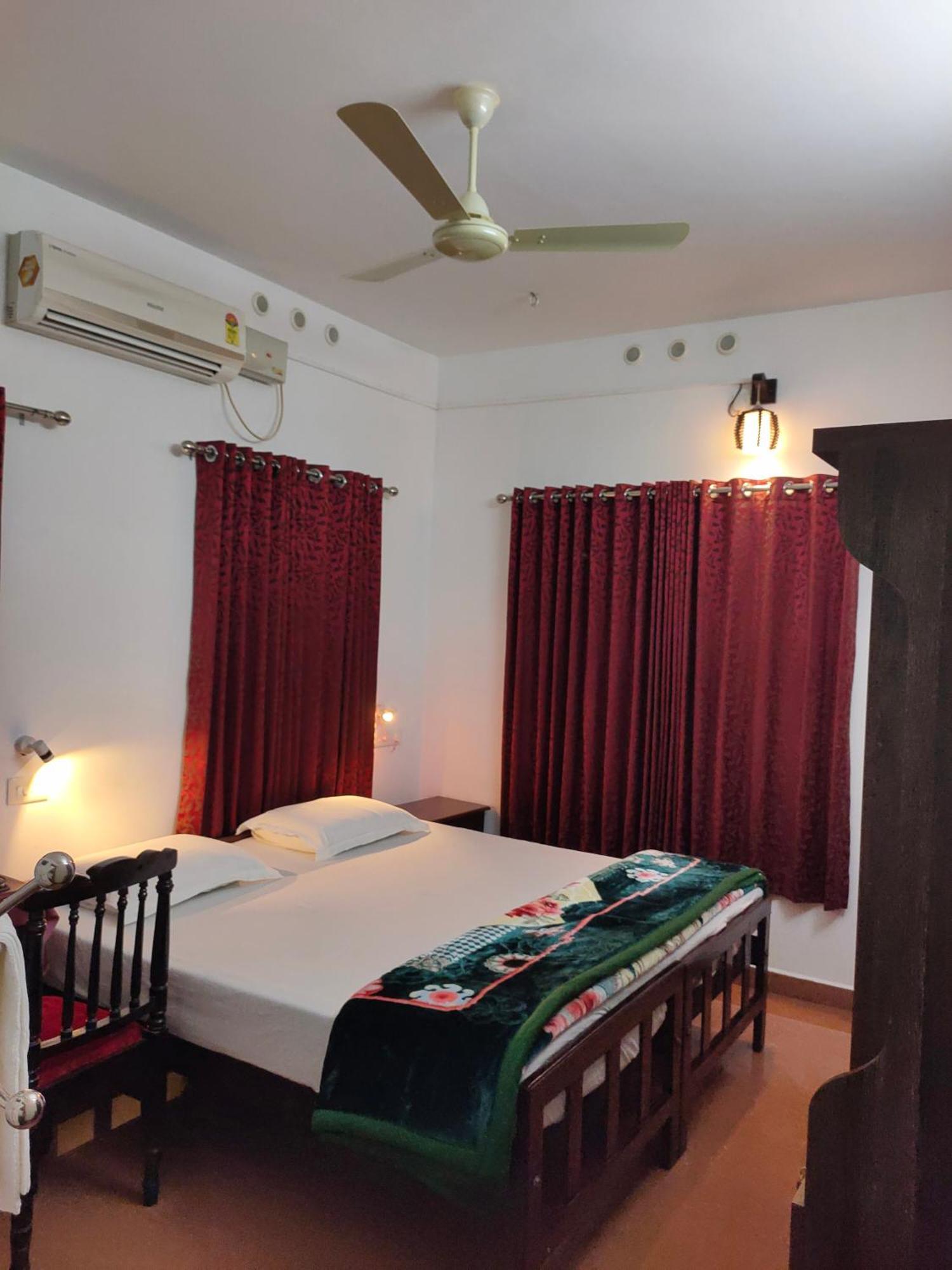 Kuttickattil Gardens Homestay Котаям Екстериор снимка
